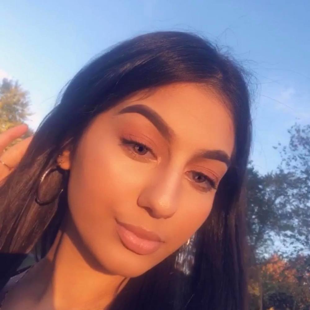 Meet your Posher, Lexi
